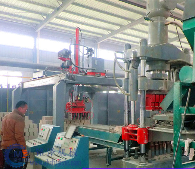 河南小型全自動液壓磚機(jī)（300噸）使用視頻