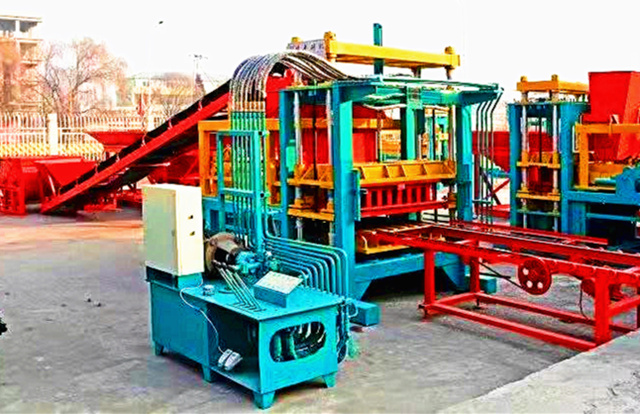 免托板全自動砌塊成型機(jī)